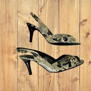 Mootsies Tooties Snakeskin Slingback Peep Toe Heels Black Cream 10M
